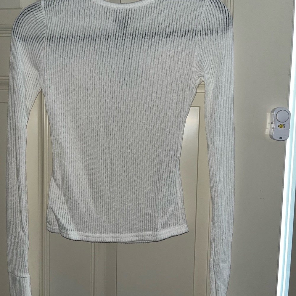 PrettyLittleThing White Ribbed Blouse - Picture 2 of 2